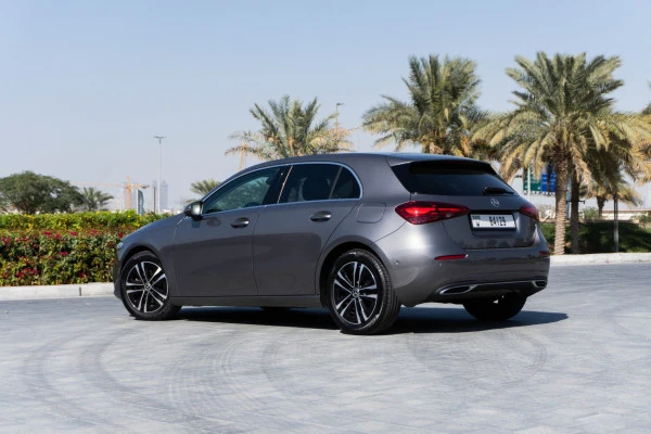 Grey Mercedes A180, 2023 Photo 1