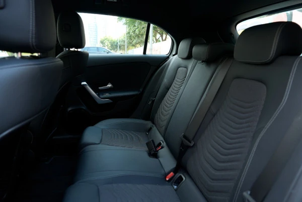 Grey Mercedes A180, 2023 Photo 15