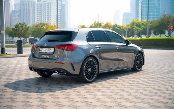 Grey Mercedes A200, 2025 Photo 4