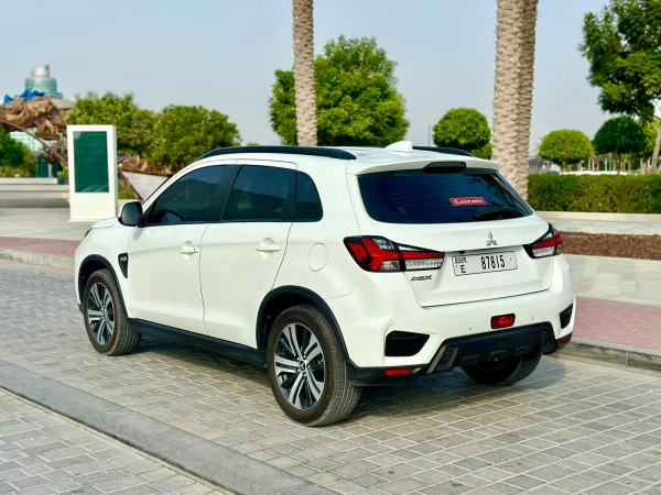 White Mitsubishi ASX, 2024 Photo 5