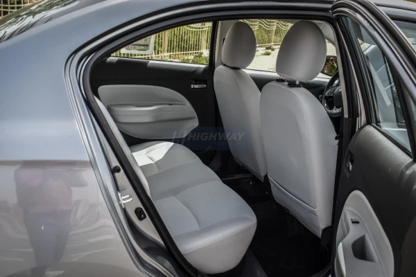 Grey Mitsubishi Attrage, 2022 Photo 4