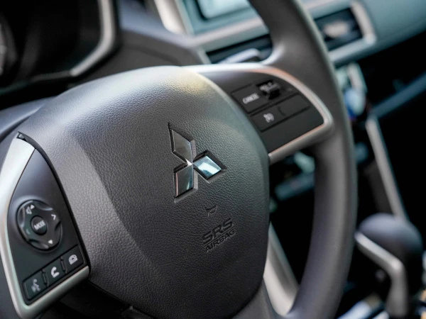Grey Mitsubishi Xpander, 2022 Photo 3