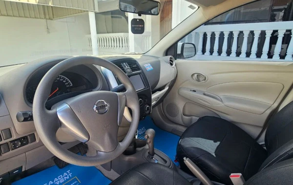 Grey Nissan Sunny, 2023 Photo 4