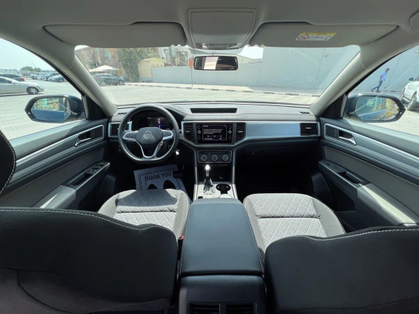 Grey Volkswagen Teramont, 2022 Photo 4
