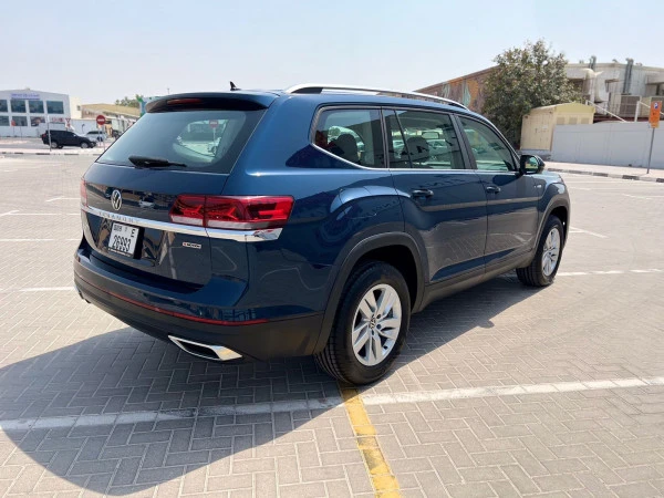 Grey Volkswagen Teramont, 2022 Photo 5