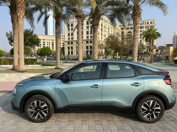 Blue Citroen C4, 2024 Photo 2