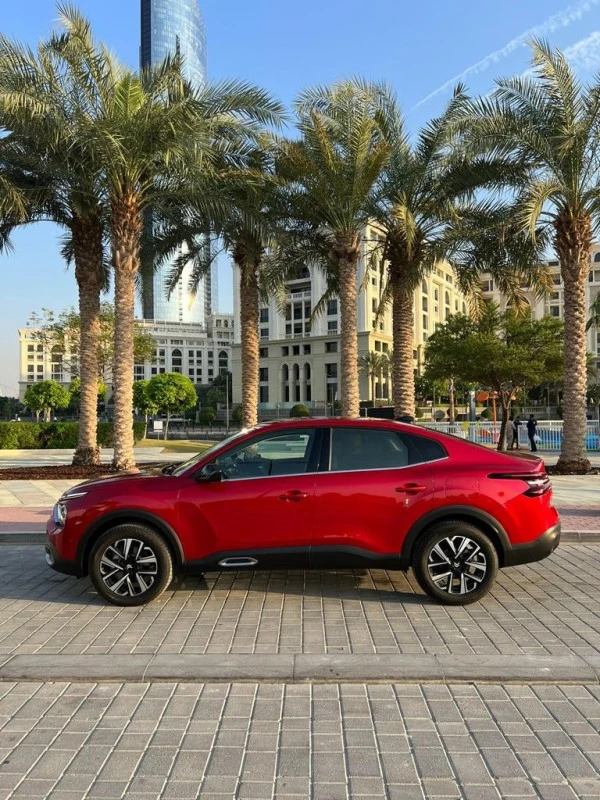 Red Citroen C4X Shine, 2025 Photo 1