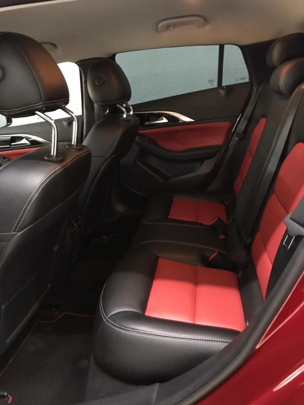 Red Infiniti Q30, 2019 Photo 4