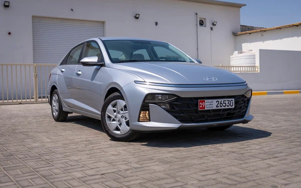 Silver Hyundai Accent, 2024 Photo 2