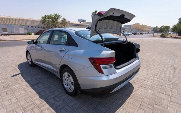 Silver Hyundai Accent, 2024 Photo 10
