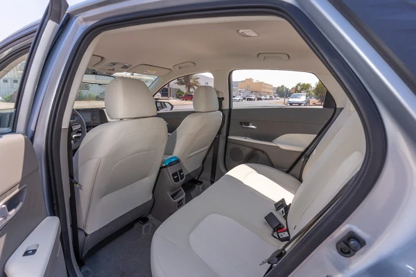 Silver Hyundai Accent, 2024 Photo 14