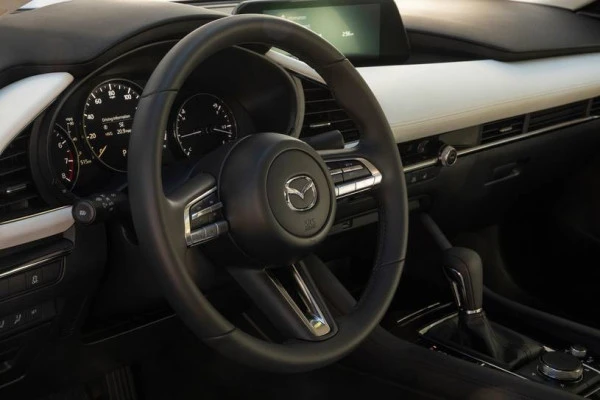 Silver Mazda 3, 2019 Photo 5