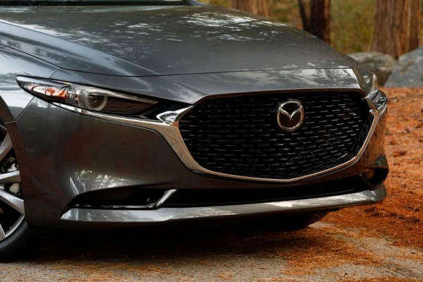 Silver Mazda 3, 2019 Photo 8