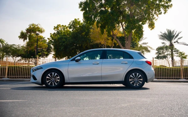 Silver Mercedes A180, 2024 Photo 1