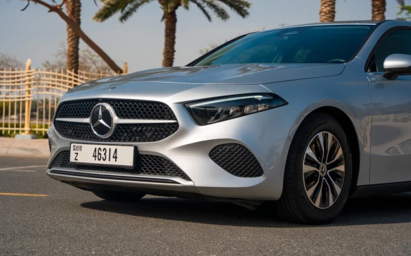 Silver Mercedes A180, 2024 Photo 9
