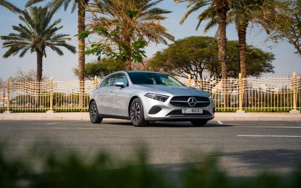 Silver Mercedes A180, 2024 Photo 14