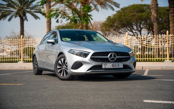 Silver Mercedes A180, 2024 Photo 15