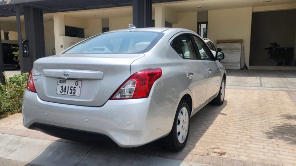 Silver Nissan Sunny, 2025 Photo 4