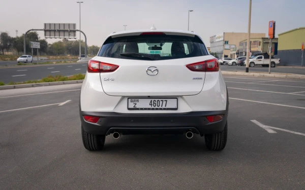 White Mazda CX3, 2024 Photo 3
