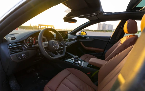 White Audi A5, 2024 Photo 5