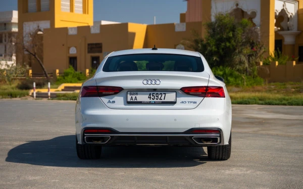 White Audi A5, 2024 Photo 4