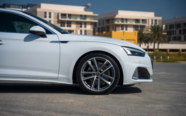 White Audi A5, 2024 Photo 5