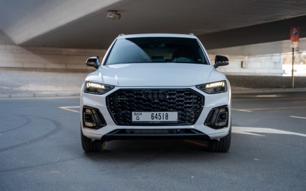 White Audi Q5 Sportback, 2025 Photo 1