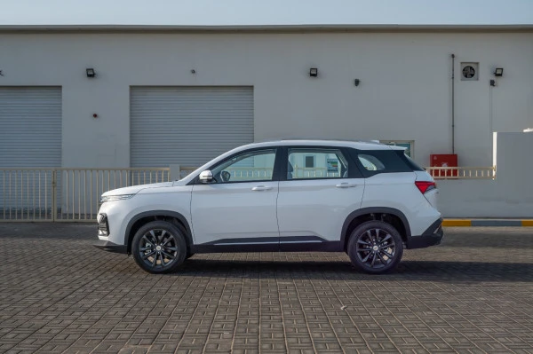 White Chevrolet Captiva, 2024 Photo 4