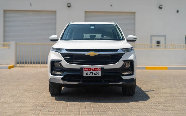 White Chevrolet Captiva, 2024 Photo 1
