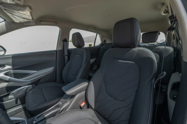 White Chevrolet Groove, 2024 Photo 6