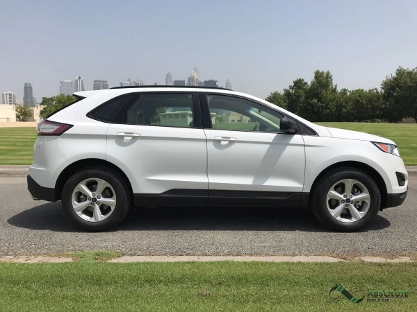 White Ford Edge, 2017 Photo 1
