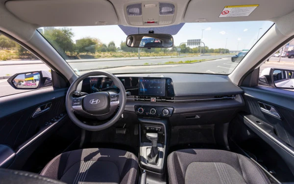 White Hyundai Accent, 2024 Photo 6