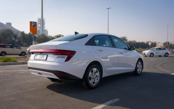 White Hyundai Accent, 2024 Photo 5