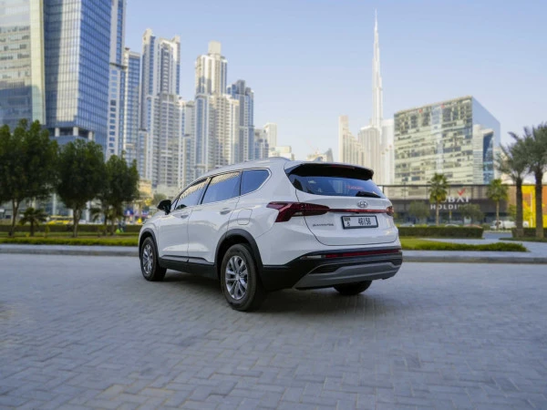 White Hyundai Santa Fe, 2023 Photo 2