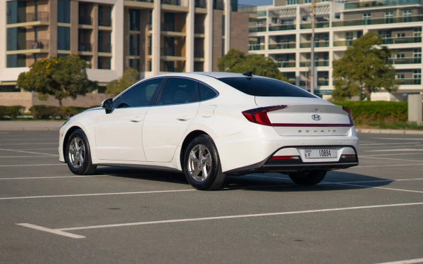White Hyundai Sonata, 2021 Photo 3