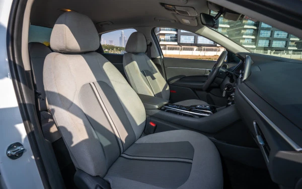 White Hyundai Sonata, 2021 Photo 7