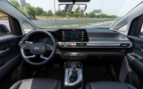 White Hyundai Stargazer, 2024 Photo 12