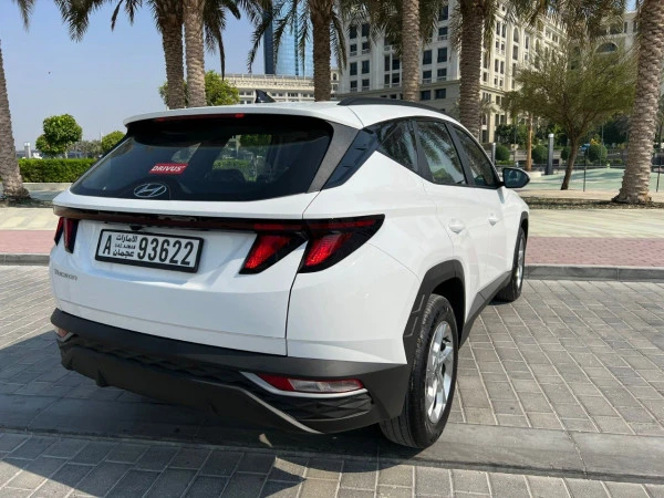 White Hyundai Tucson, 2025 Photo 2