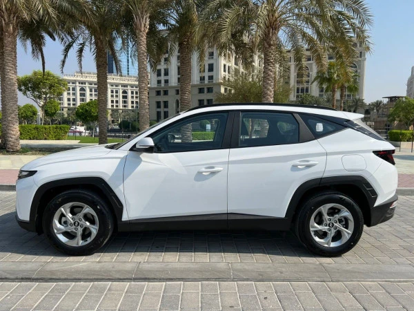 White Hyundai Tucson, 2025 Photo 3