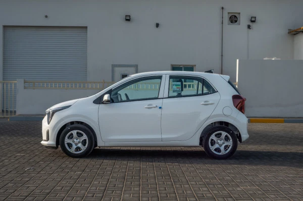 White KIA Picanto, 2024 Photo 2