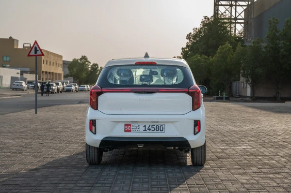 White KIA Picanto, 2024 Photo 4