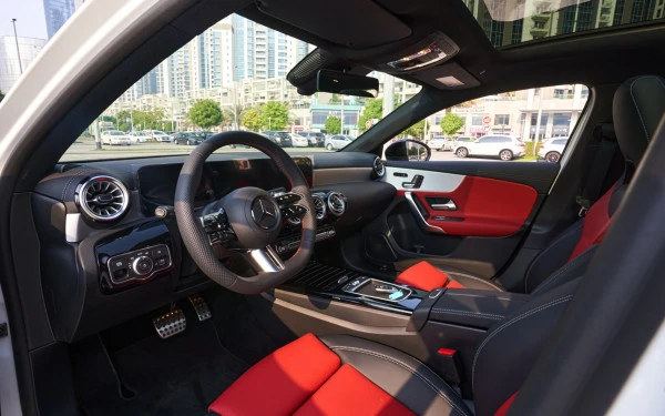 White Mercedes A200, 2024 Photo 4