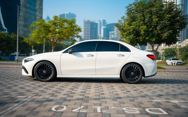White Mercedes A200, 2025 Photo 1
