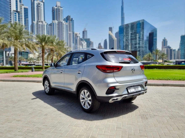Silver MG ZS, 2025 Photo 4