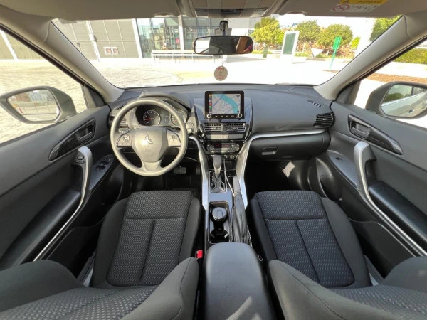 White Mitsubishi Eclipse, 2025 Photo 5