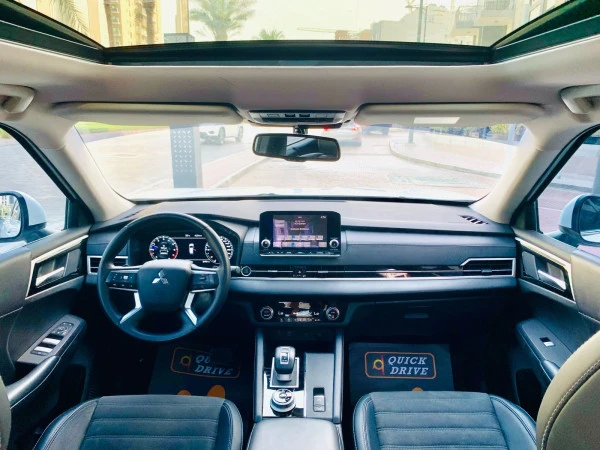 White Mitsubishi Outlander, 2024 Photo 6