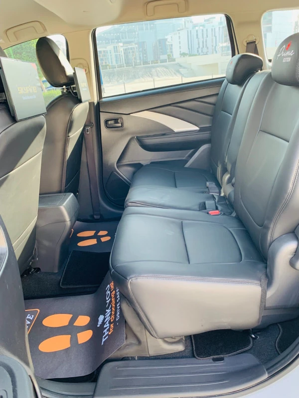 White Mitsubishi Xpander, 2025 Photo 2