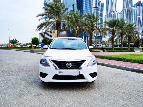 White Nissan Sunny, 2023 Photo 2