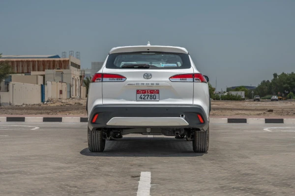 White Toyota Corolla Cross, 2024 Photo 3