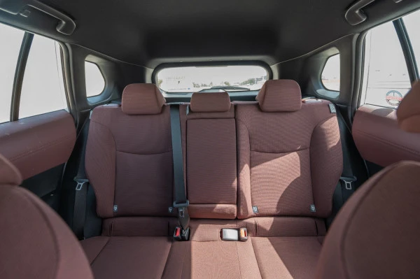 White Toyota Corolla Cross, 2024 Photo 8